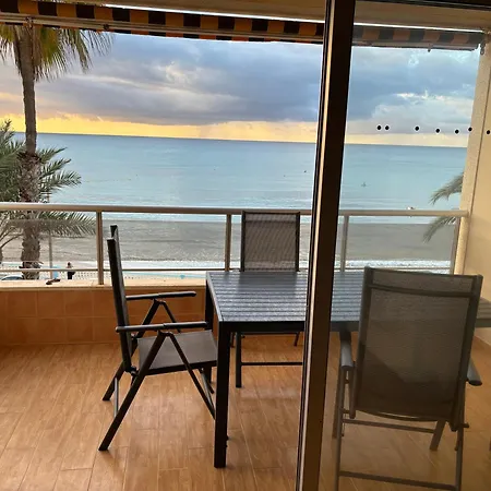Апартаменты Primera Linea Playa El Palmeral Торевьиа