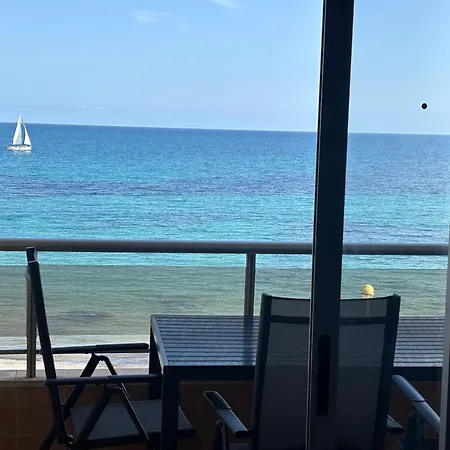 Primera Linea Playa El Palmeral Апартаменты Торевьиа